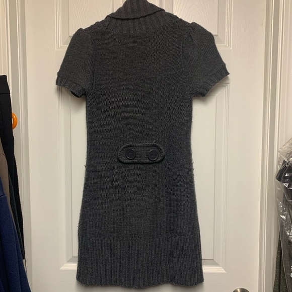 EUC MANDEE Short Sleeve Long Sweater Charcoal Gray - Picture 2 of 3